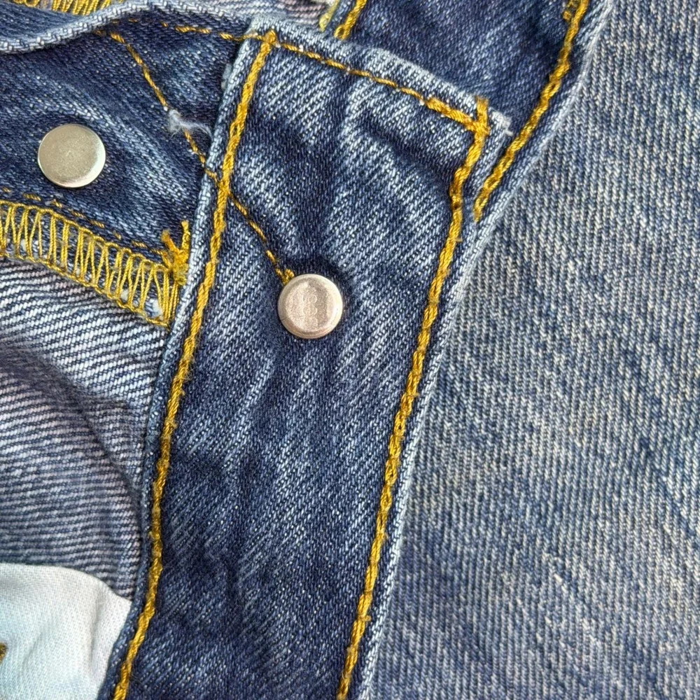 Levis 501 Original Fit Mens Blue Denim Straight Leg Button Fly Jeans 34x31‎